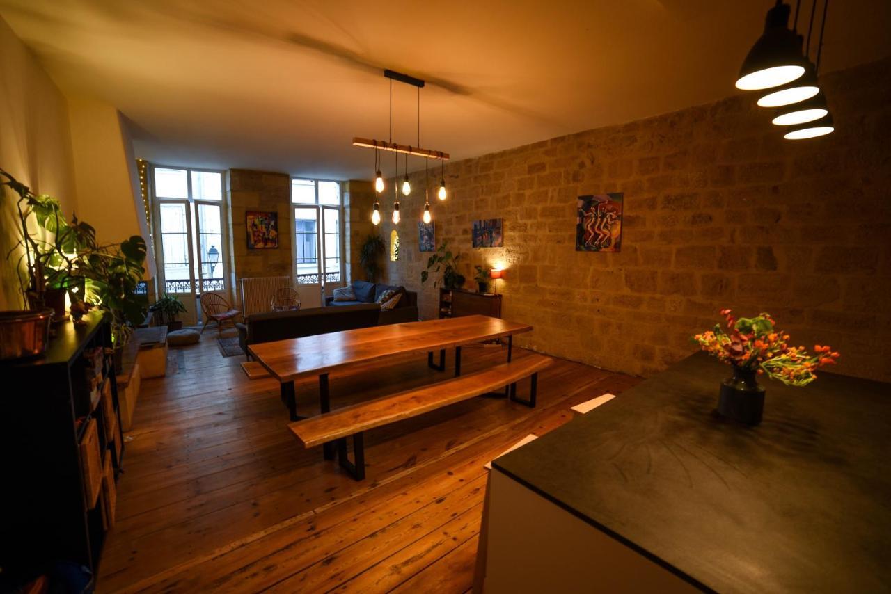 Amani Hostel Ла-Реоль Экстерьер фото