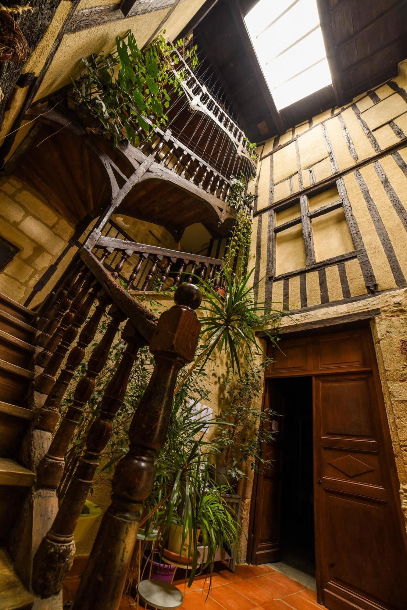 Amani Hostel Ла-Реоль Экстерьер фото