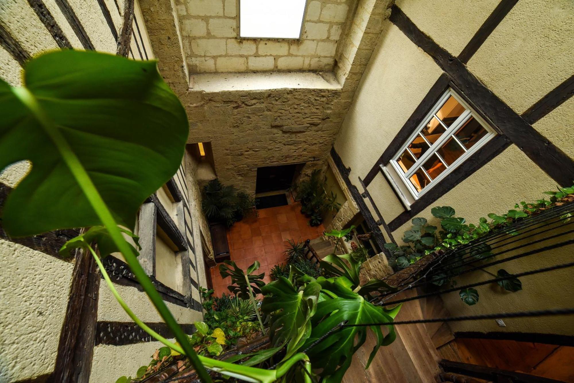 Amani Hostel Ла-Реоль Экстерьер фото